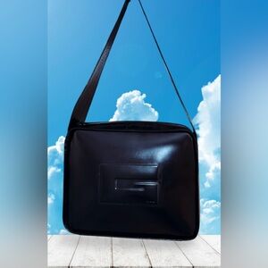 Gucci Leather Embossed Vintage  purse with zip closure.